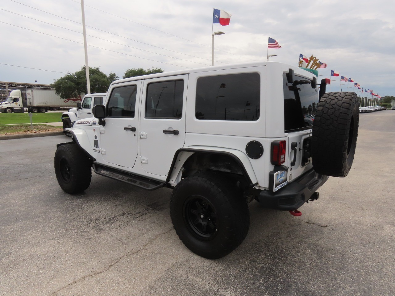 used 2016 Jeep Wrangler Unlimited car, priced at $19,999