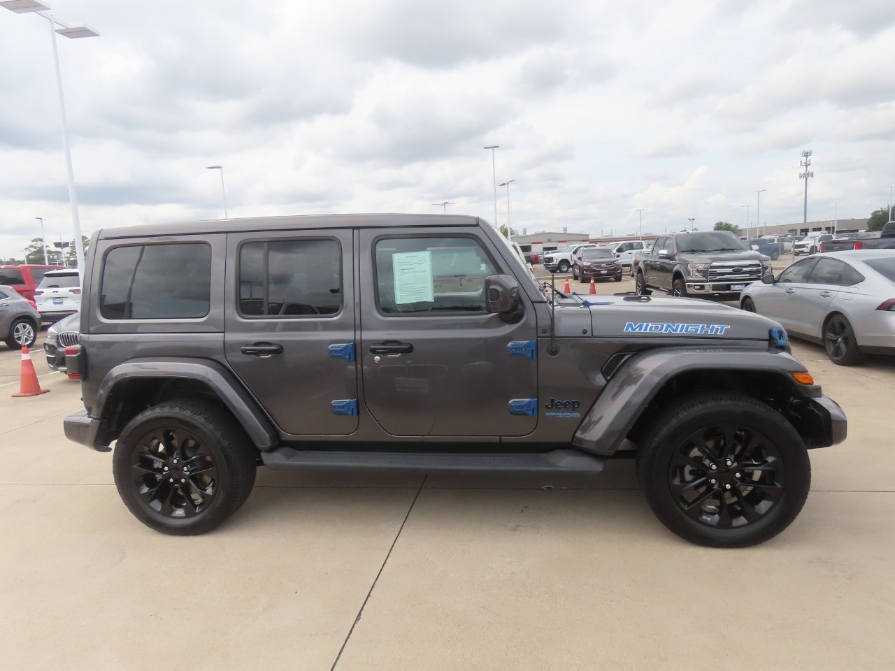 2021 Jeep Wrangler 4xe photo 10 of 32