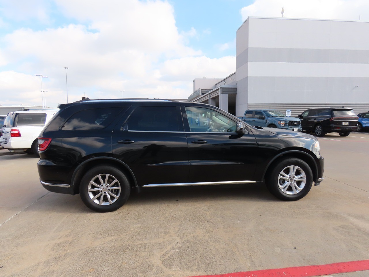 2017 Dodge Durango SXT - 9