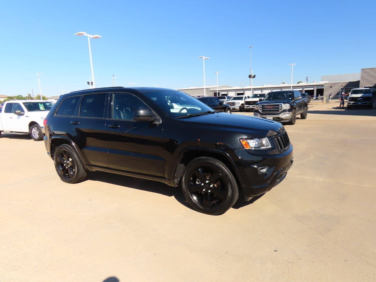 used 2015 Jeep Grand Cherokee car, priced at $10,999