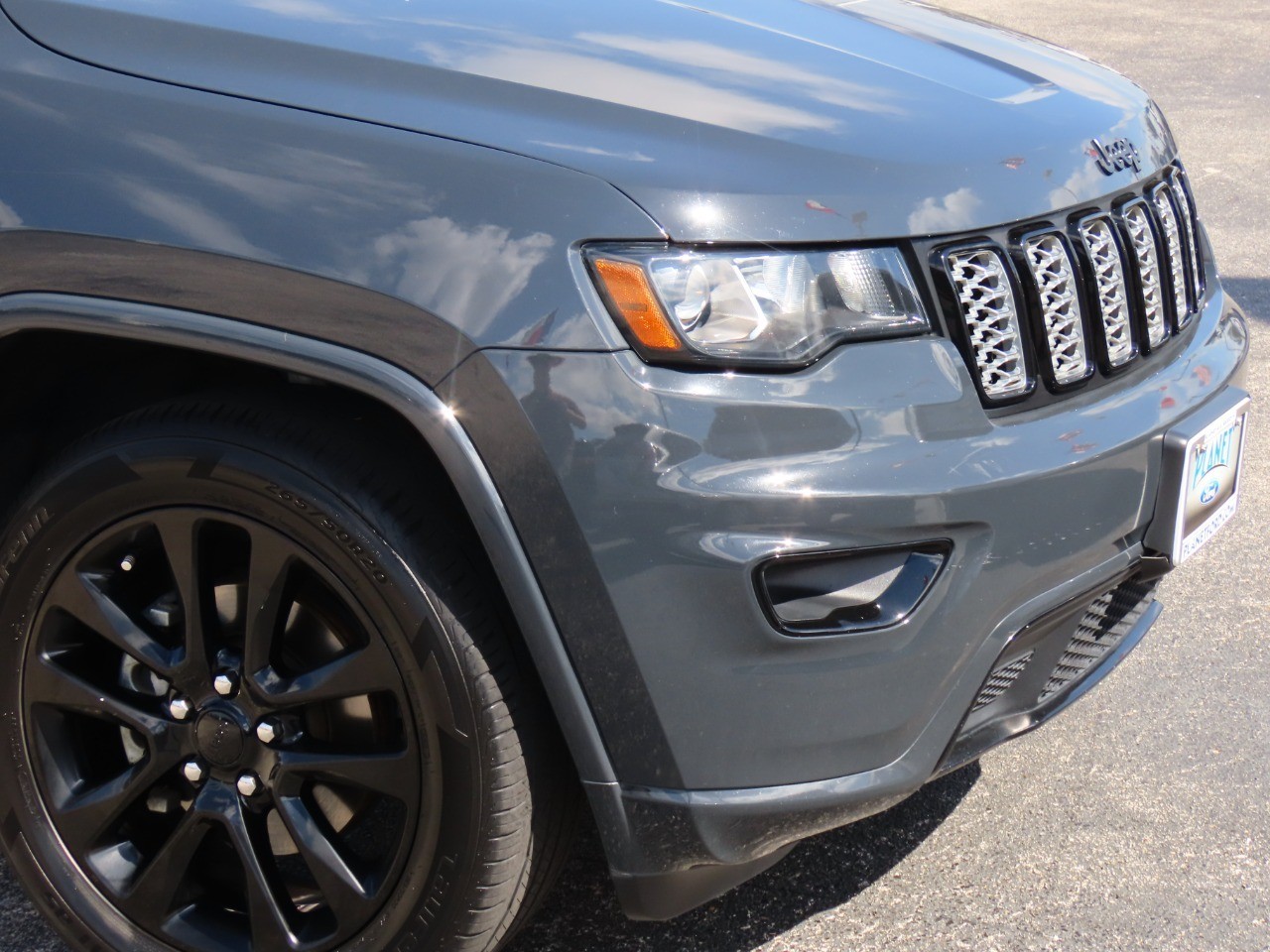 used 2018 Jeep Grand Cherokee car, priced at $13,999