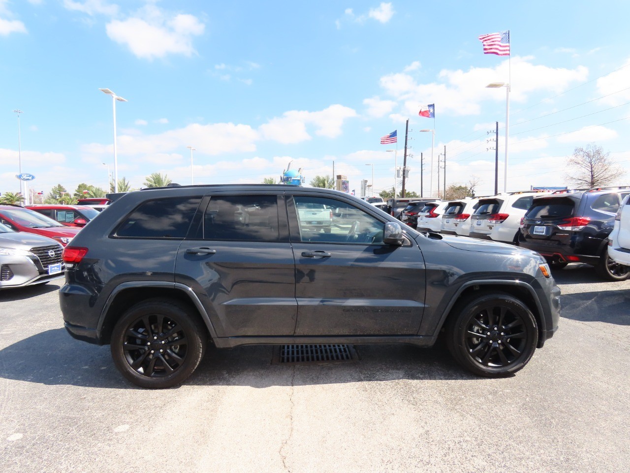 used 2018 Jeep Grand Cherokee car, priced at $13,999