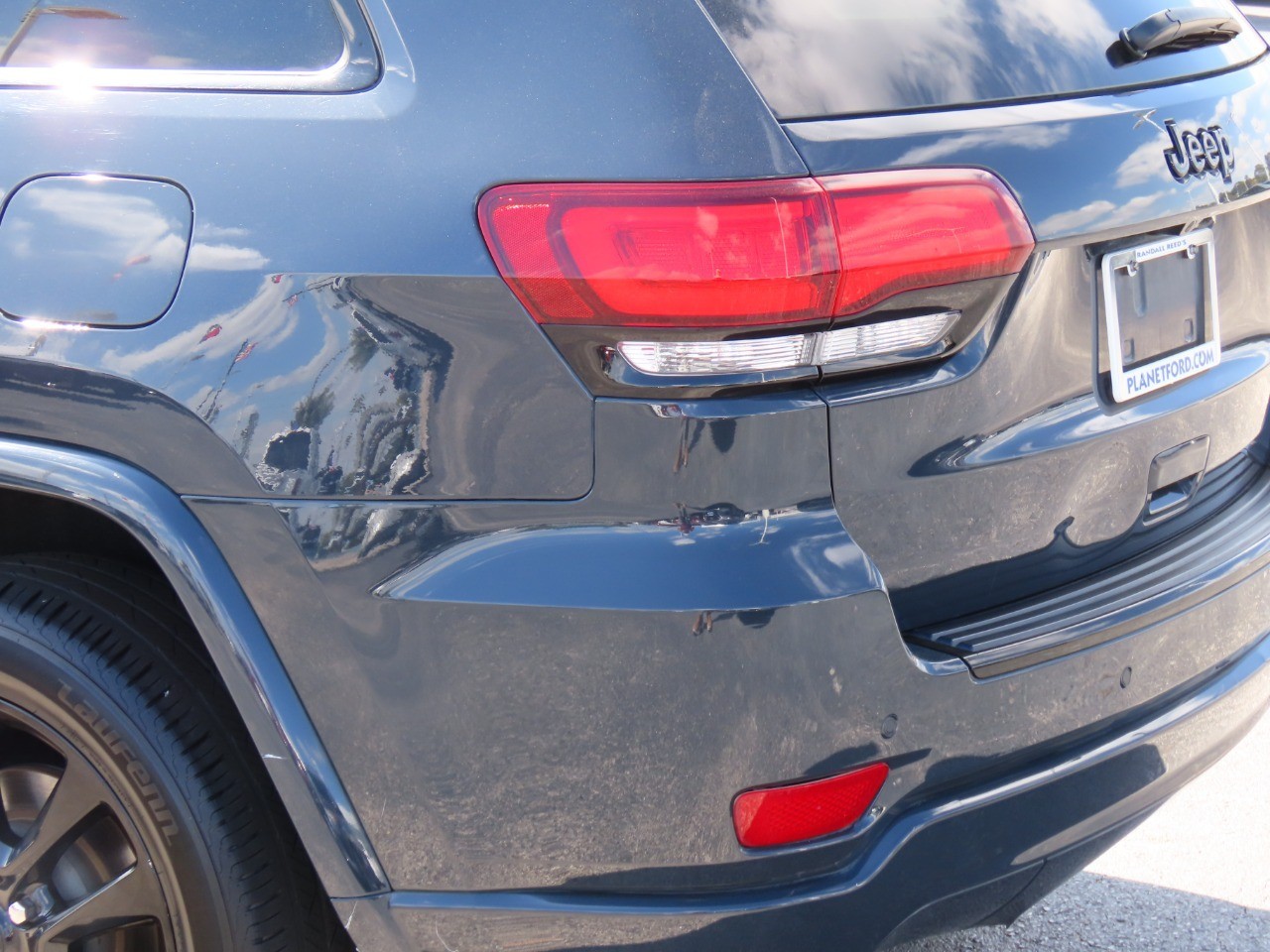 used 2018 Jeep Grand Cherokee car, priced at $13,999