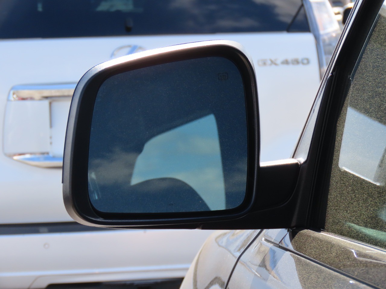 used 2018 Jeep Grand Cherokee car, priced at $13,999