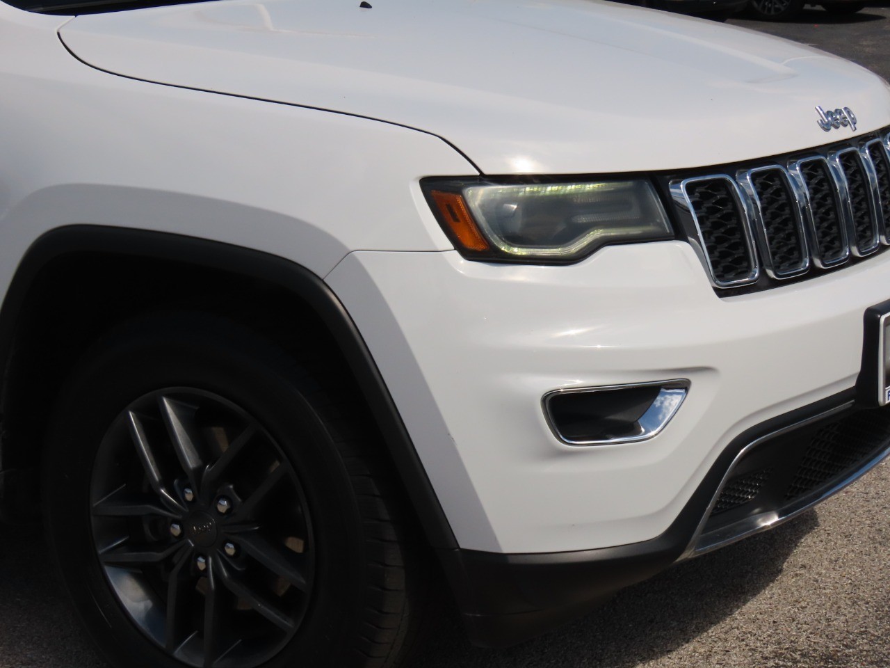 used 2018 Jeep Grand Cherokee car, priced at $8,999