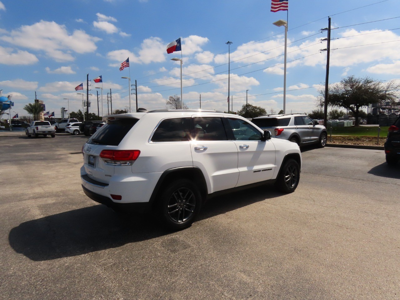 used 2018 Jeep Grand Cherokee car, priced at $8,999