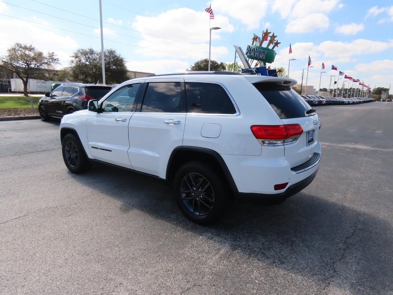 used 2018 Jeep Grand Cherokee car, priced at $8,999