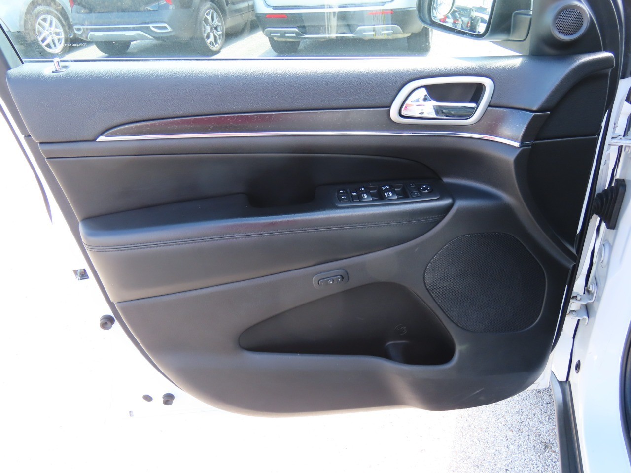 used 2018 Jeep Grand Cherokee car, priced at $8,999