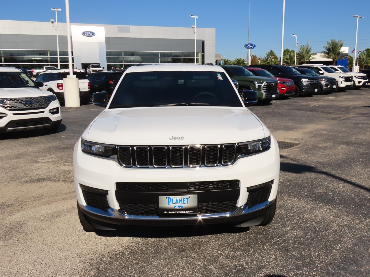 2024 Jeep Grand Cherokee L Limited Bright White Clearcoat at Planet Ford