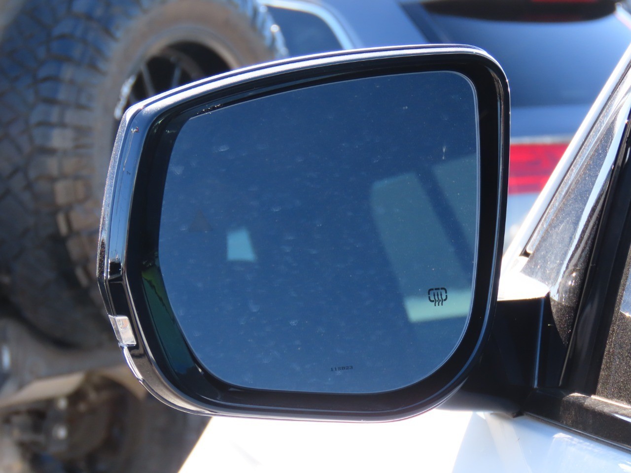2024 Jeep Grand Cherokee L Limited Bright White Clearcoat at Planet Ford