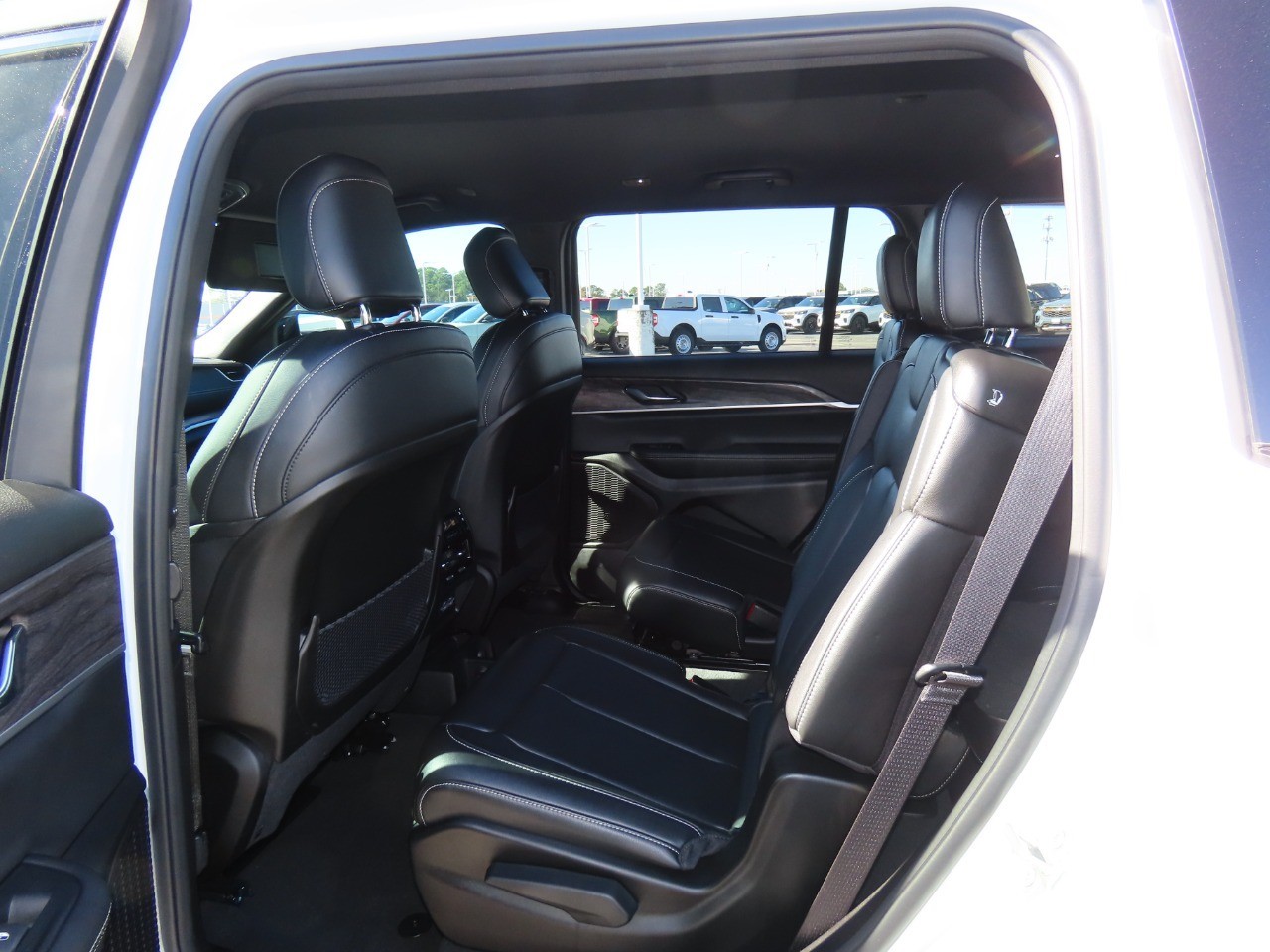 2024 Jeep Grand Cherokee L Limited Bright White Clearcoat at Planet Ford