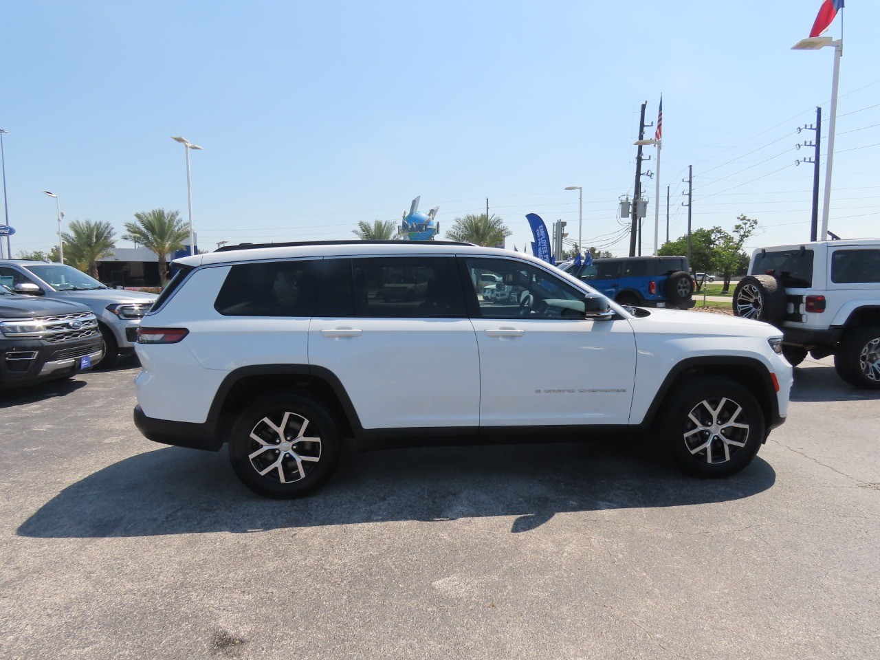 used 2024 Jeep Grand Cherokee L car, priced at $36,999