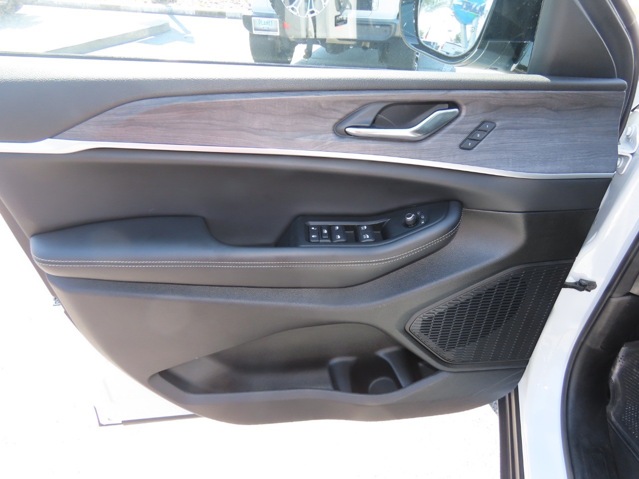 used 2024 Jeep Grand Cherokee L car, priced at $36,999
