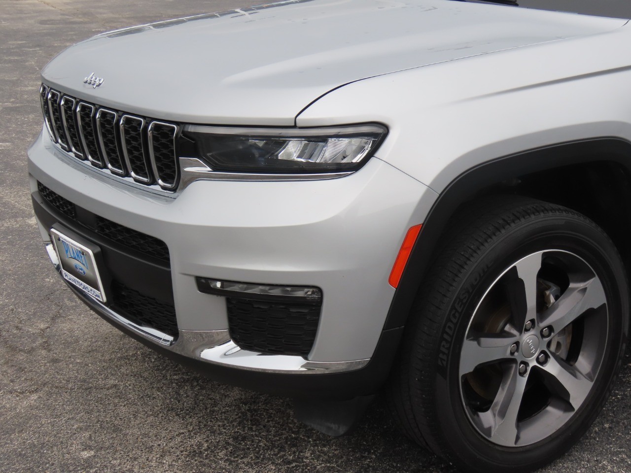 used 2023 Jeep Grand Cherokee L car, priced at $26,999