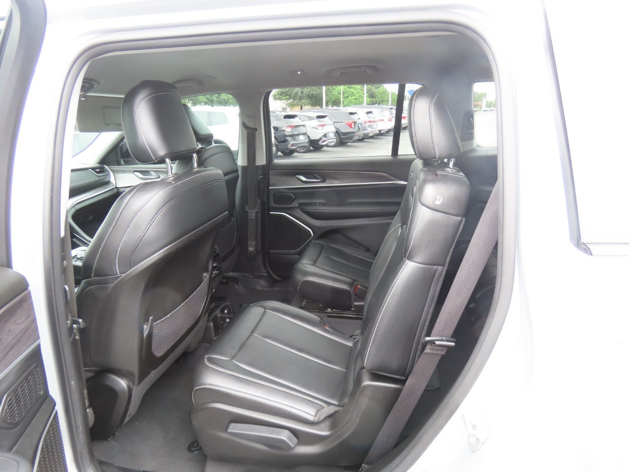 used 2023 Jeep Grand Cherokee L car, priced at $26,999