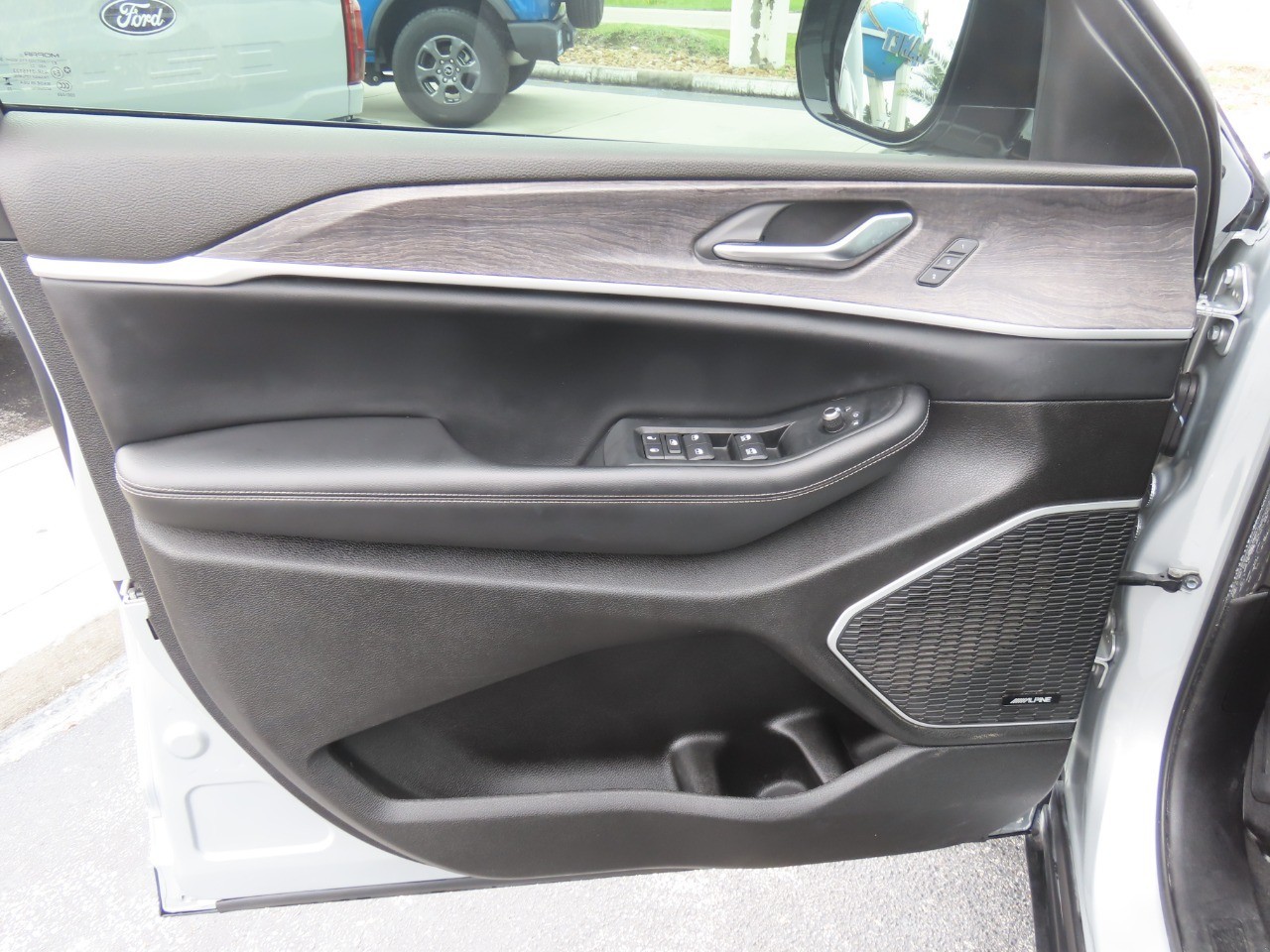 used 2023 Jeep Grand Cherokee L car, priced at $26,999