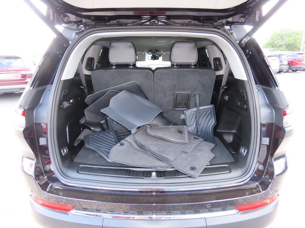 used 2022 Jeep Grand Cherokee L car, priced at $29,999