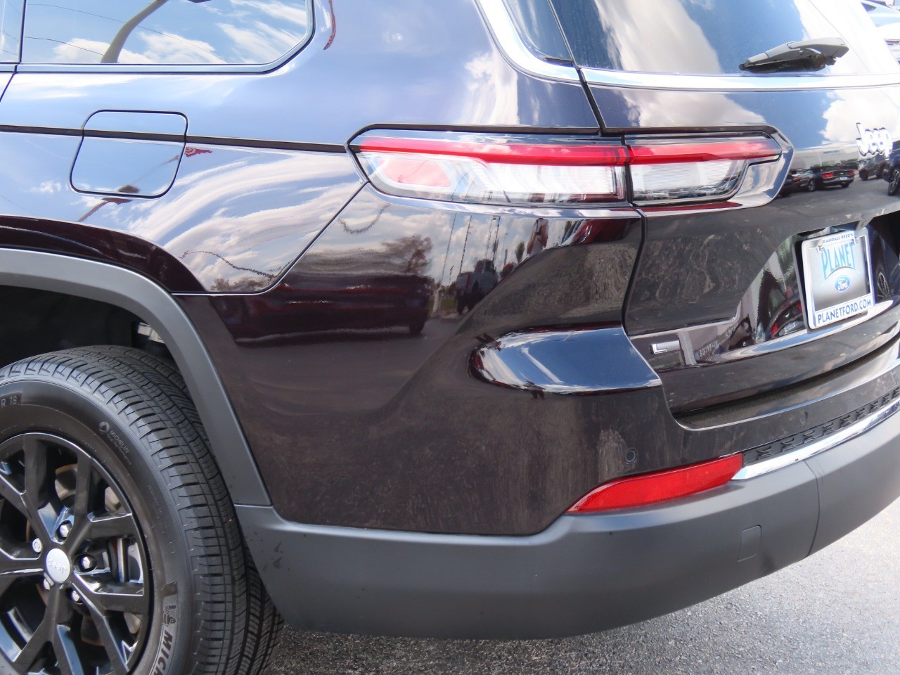 used 2022 Jeep Grand Cherokee L car, priced at $29,999