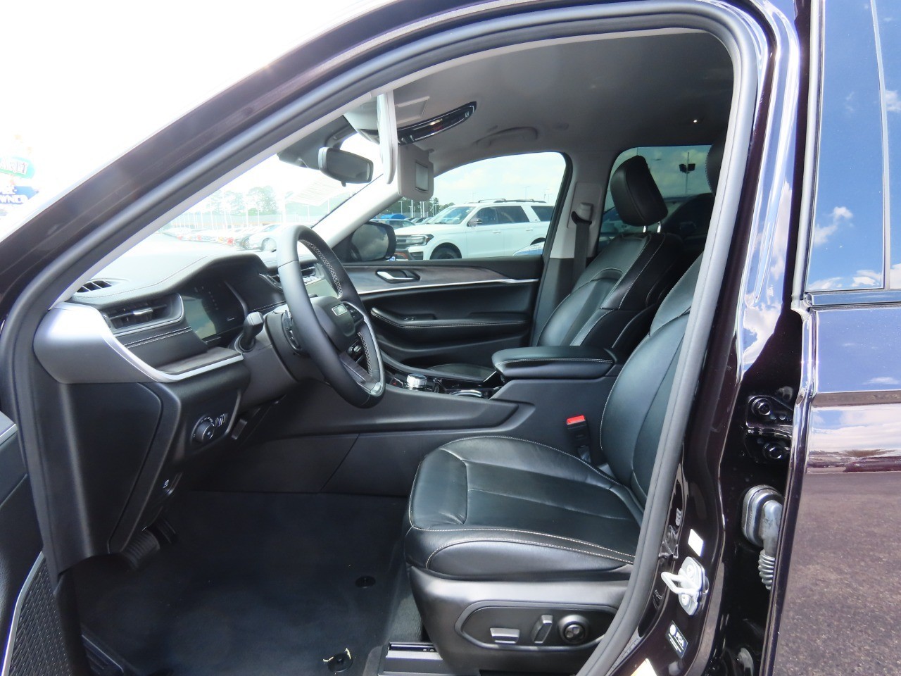 used 2022 Jeep Grand Cherokee L car, priced at $29,999