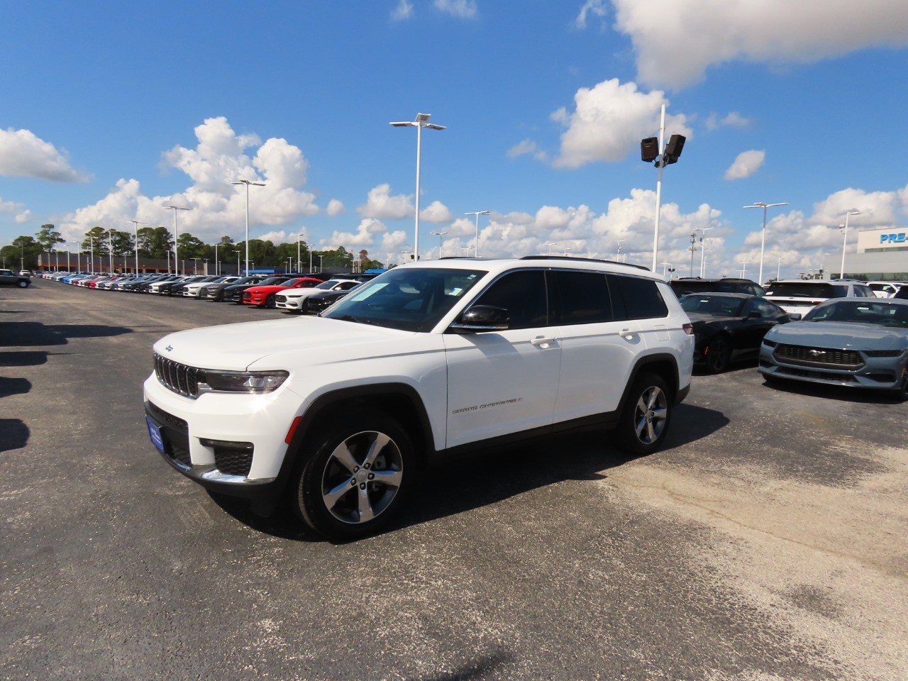 2022 Jeep Grand Cherokee L Limited - 1