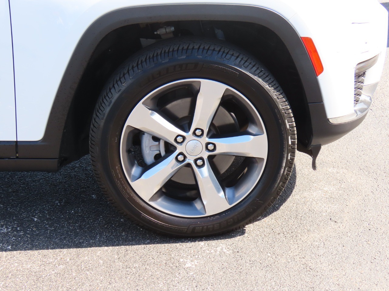 2022 Jeep Grand Cherokee L Limited - 6