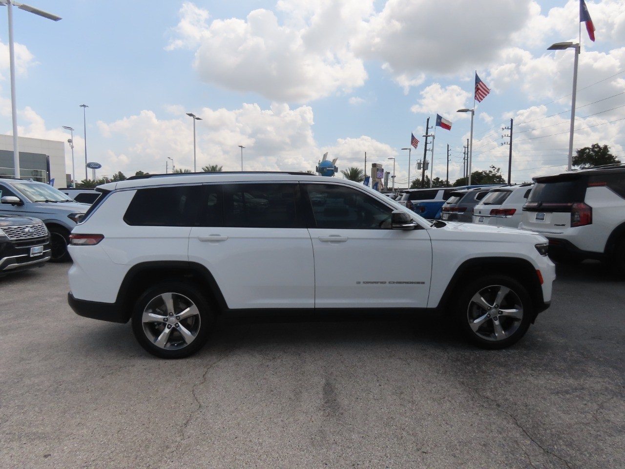 used 2022 Jeep Grand Cherokee L car, priced at $28,999