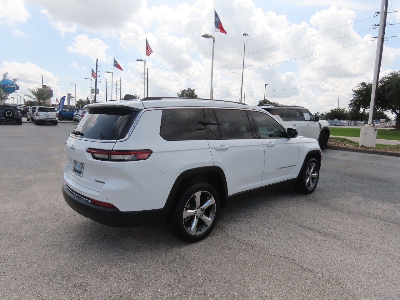used 2022 Jeep Grand Cherokee L car, priced at $28,999