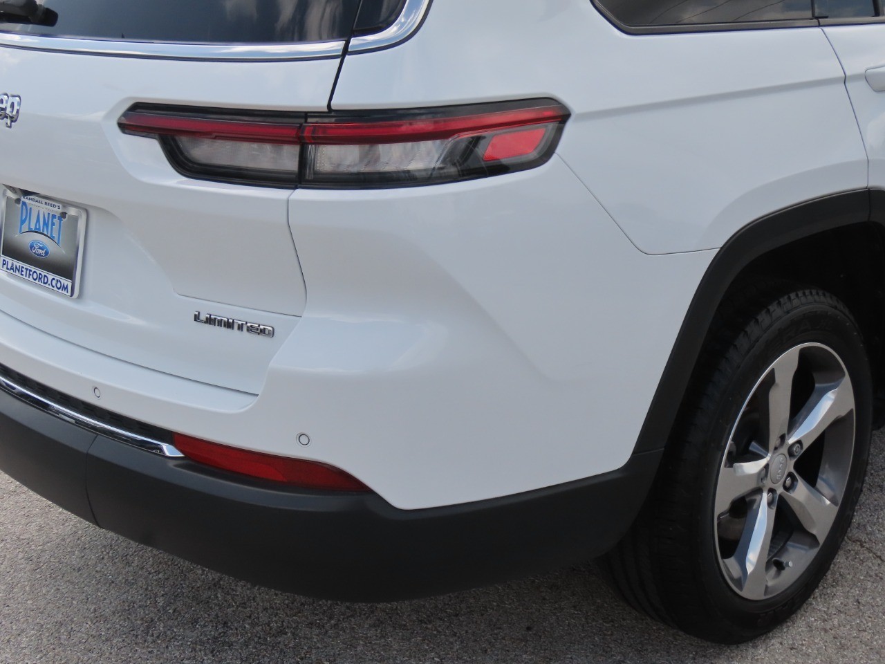 used 2022 Jeep Grand Cherokee L car, priced at $28,999