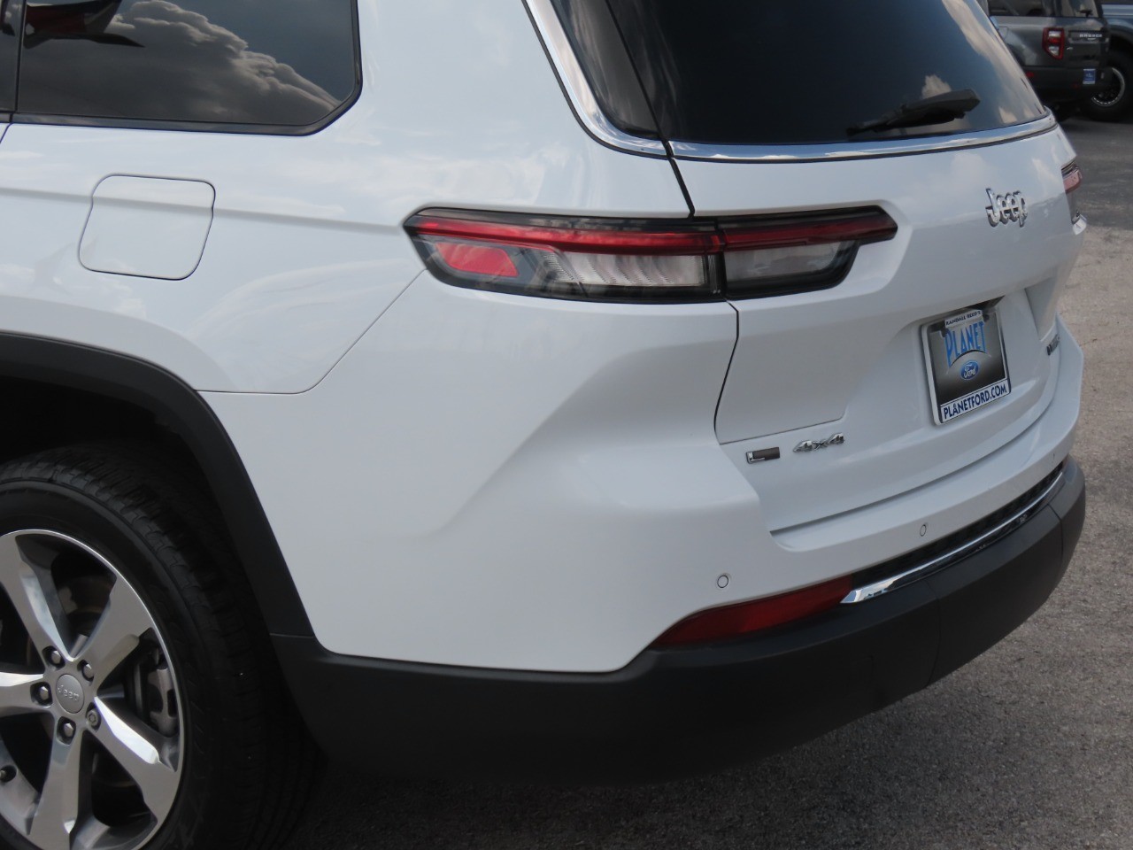 used 2022 Jeep Grand Cherokee L car, priced at $28,999