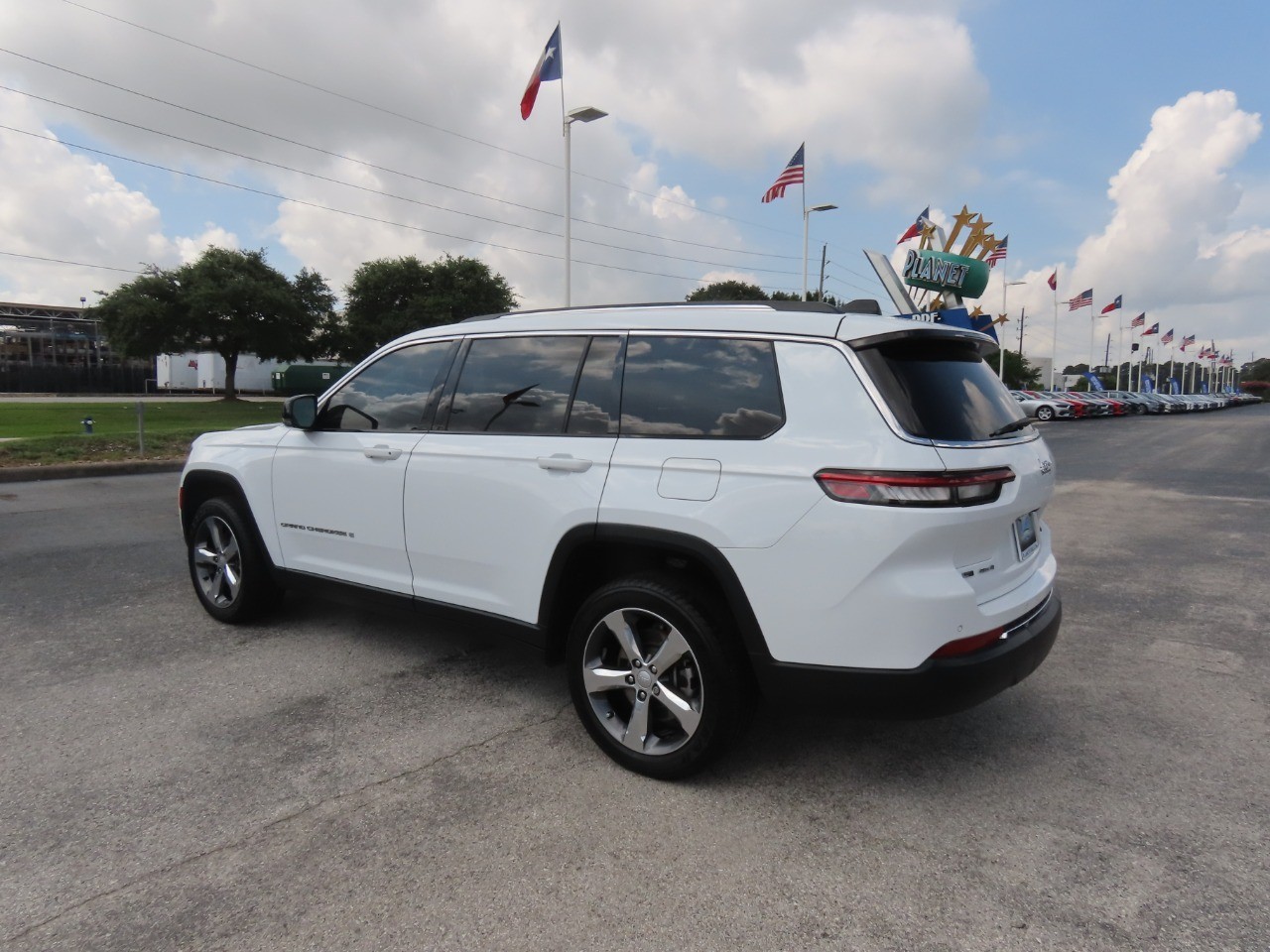 used 2022 Jeep Grand Cherokee L car, priced at $28,999