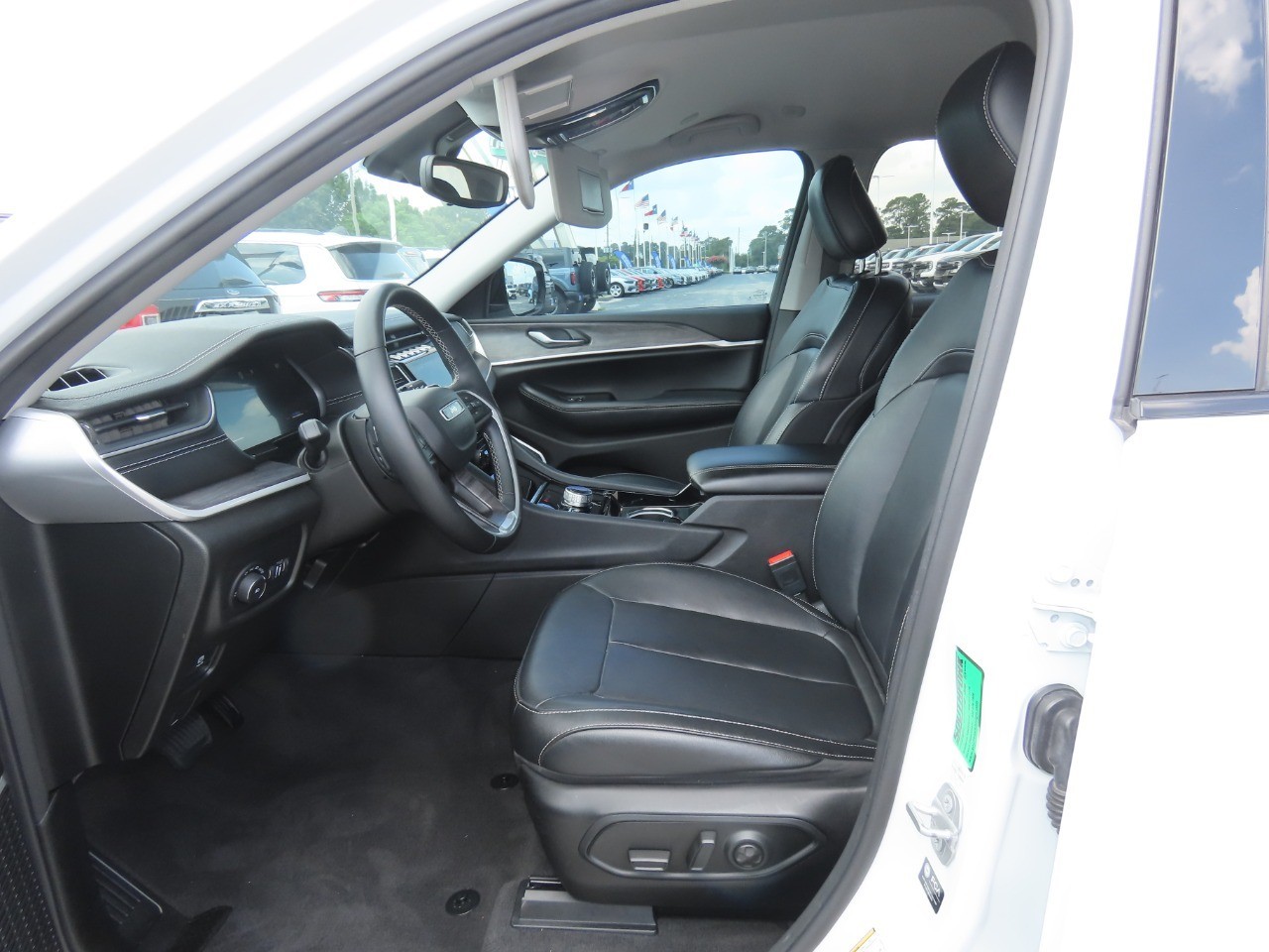 used 2022 Jeep Grand Cherokee L car, priced at $28,999