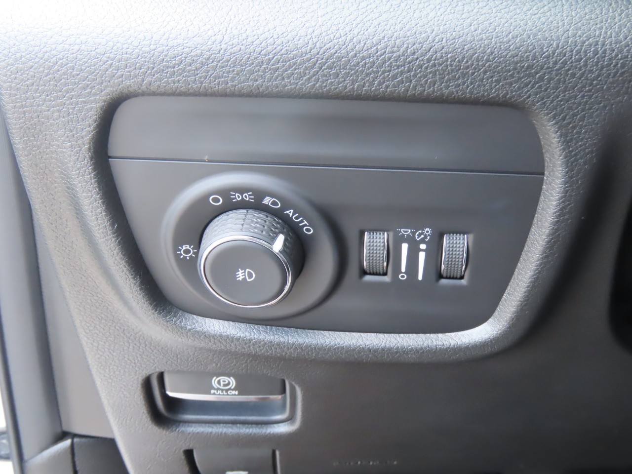 used 2022 Jeep Grand Cherokee L car, priced at $28,999
