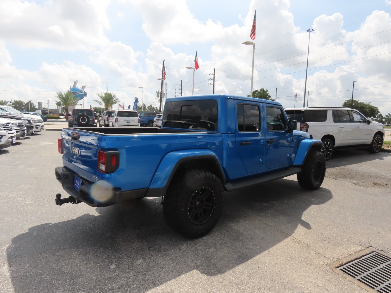 2022 Jeep Gladiator Overland - 8