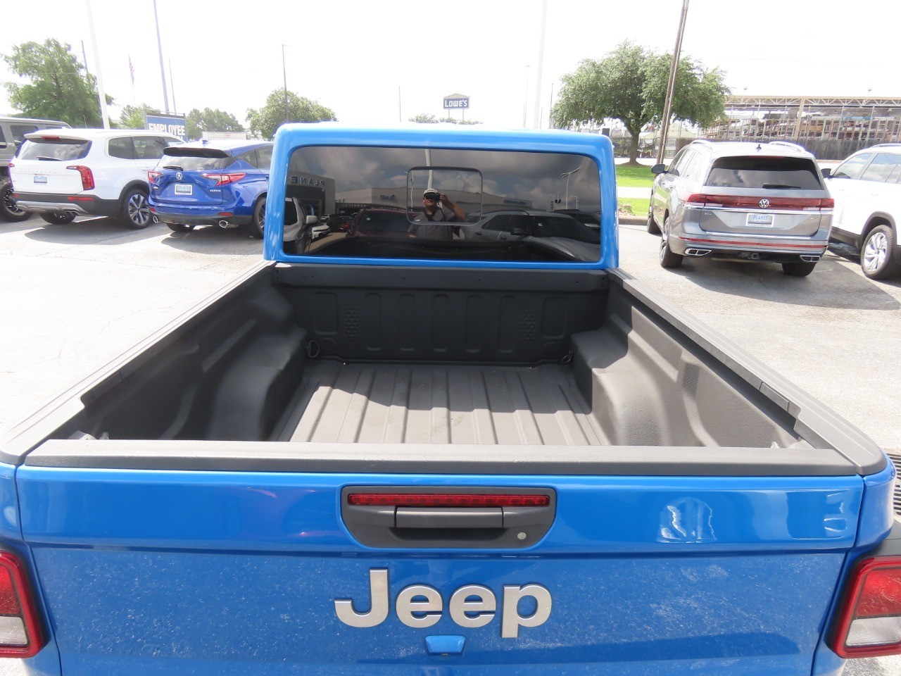 2022 Jeep Gladiator Overland - 11
