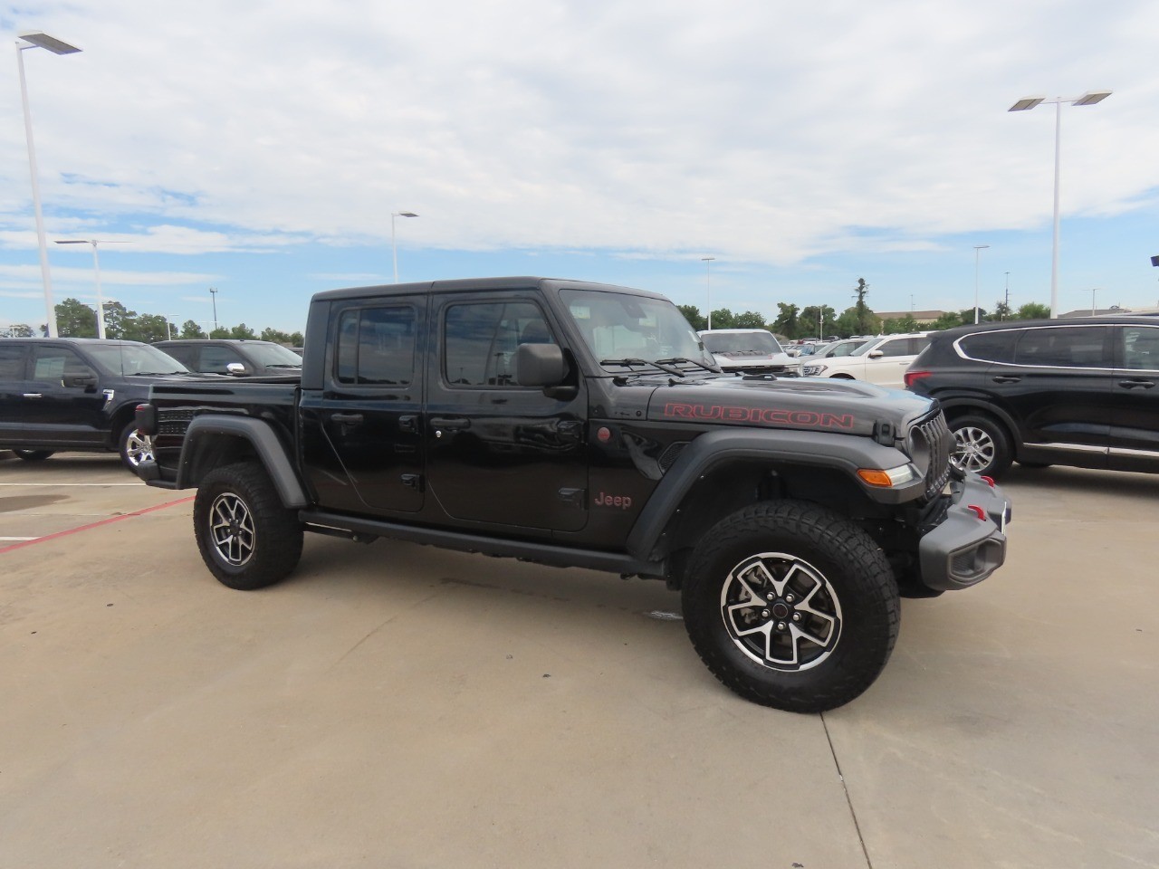2024 Jeep Gladiator photo 7 of 32