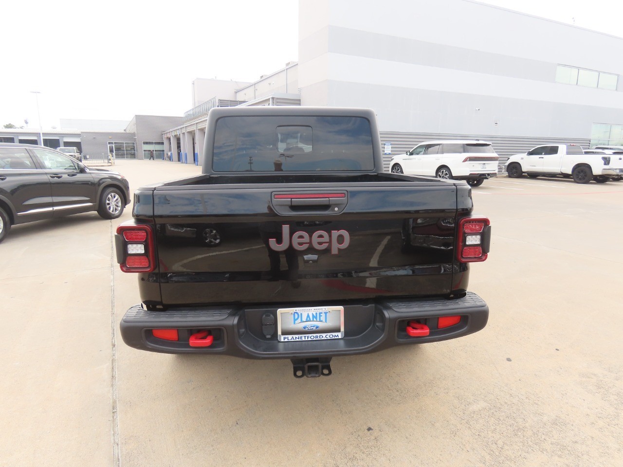 2024 Jeep Gladiator photo 13 of 32