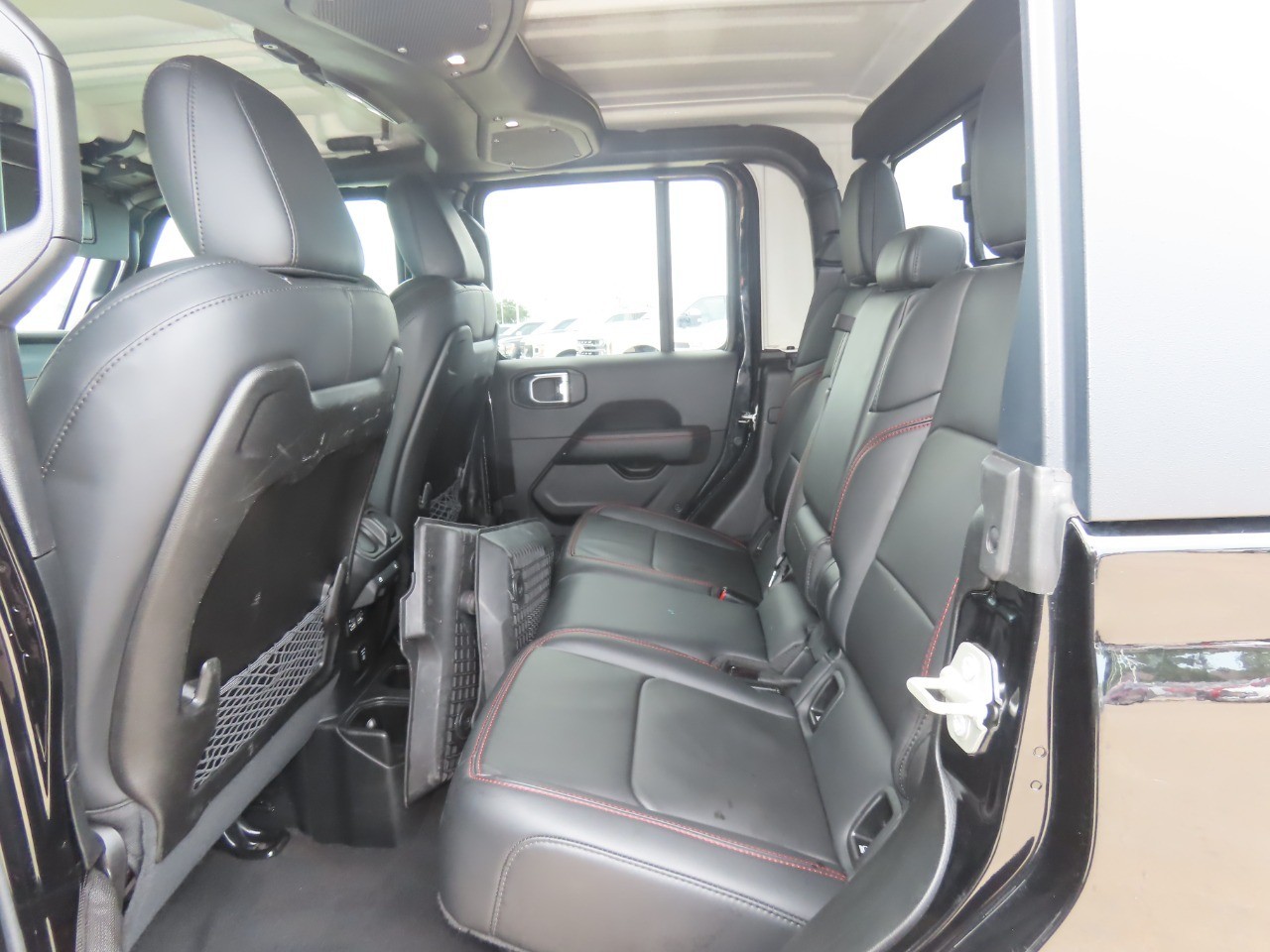 2024 Jeep Gladiator photo 20 of 32