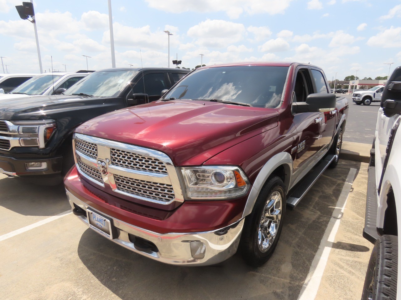 2016 Ram 1500 Laramie - 1