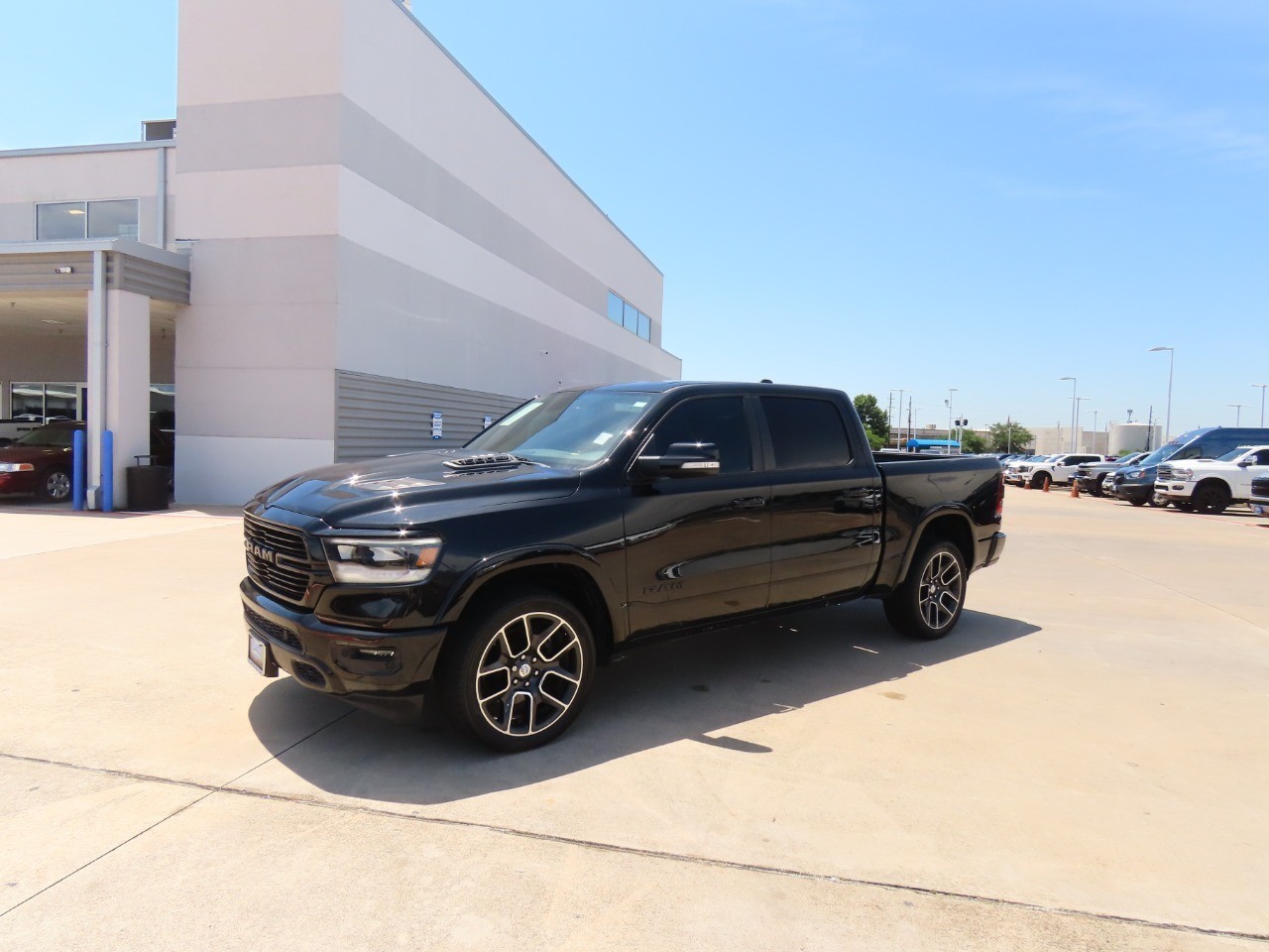 2019 RAM 1500 Laramie 4x2 Crew Cab 5'7 Box photo