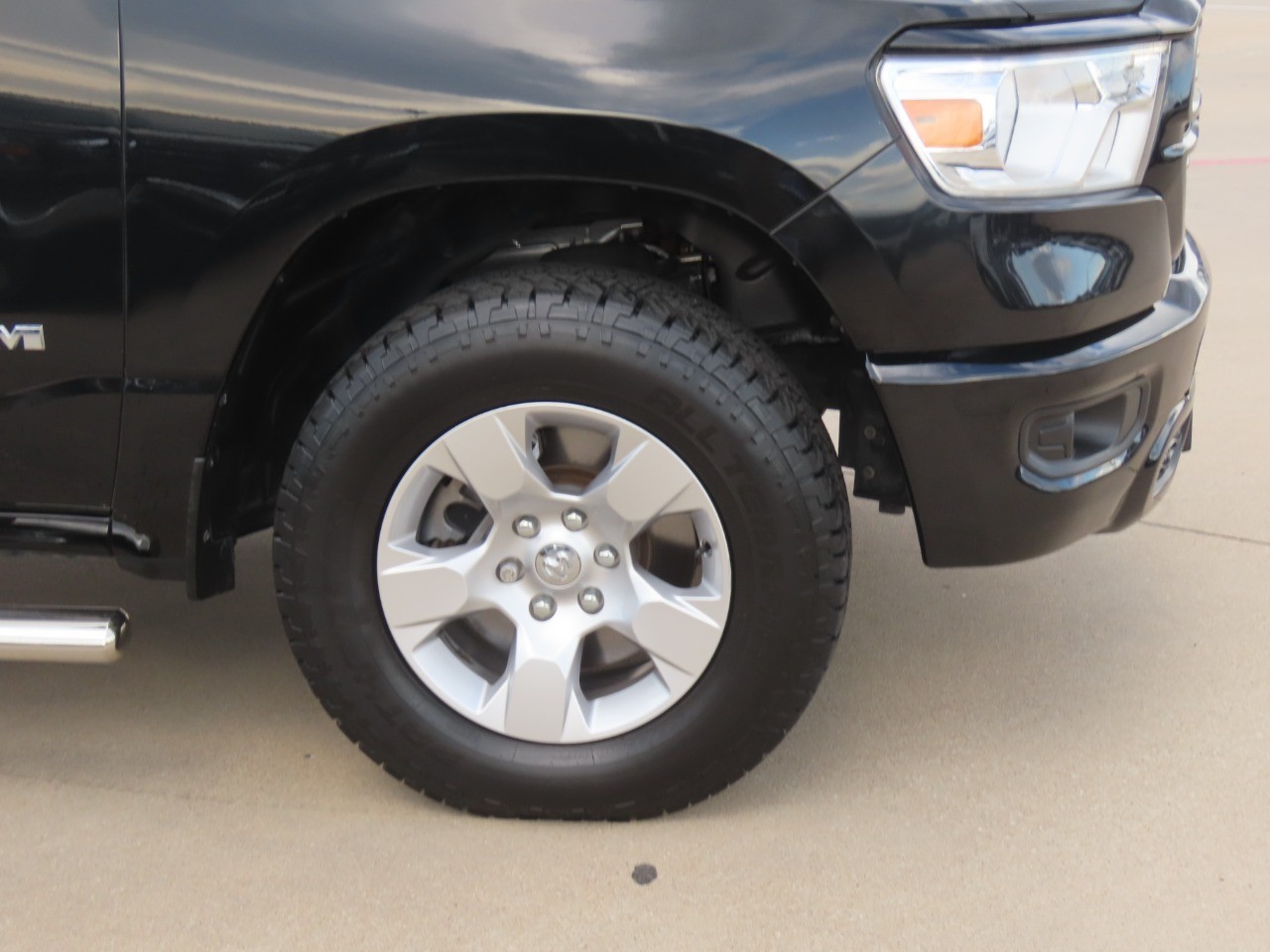 2021 Ram 1500 photo 9 of 32