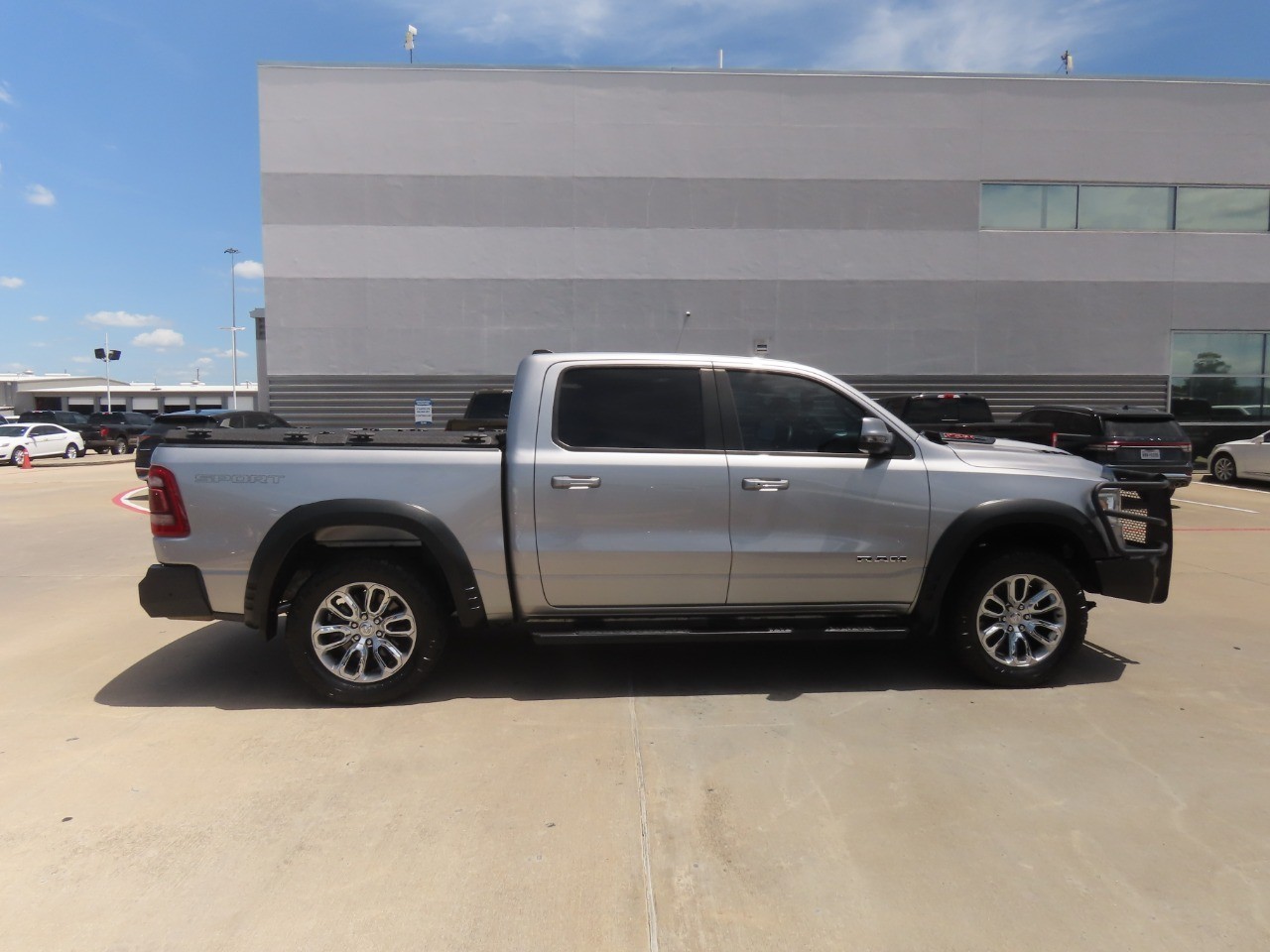 2023 Ram 1500 Laramie - 9