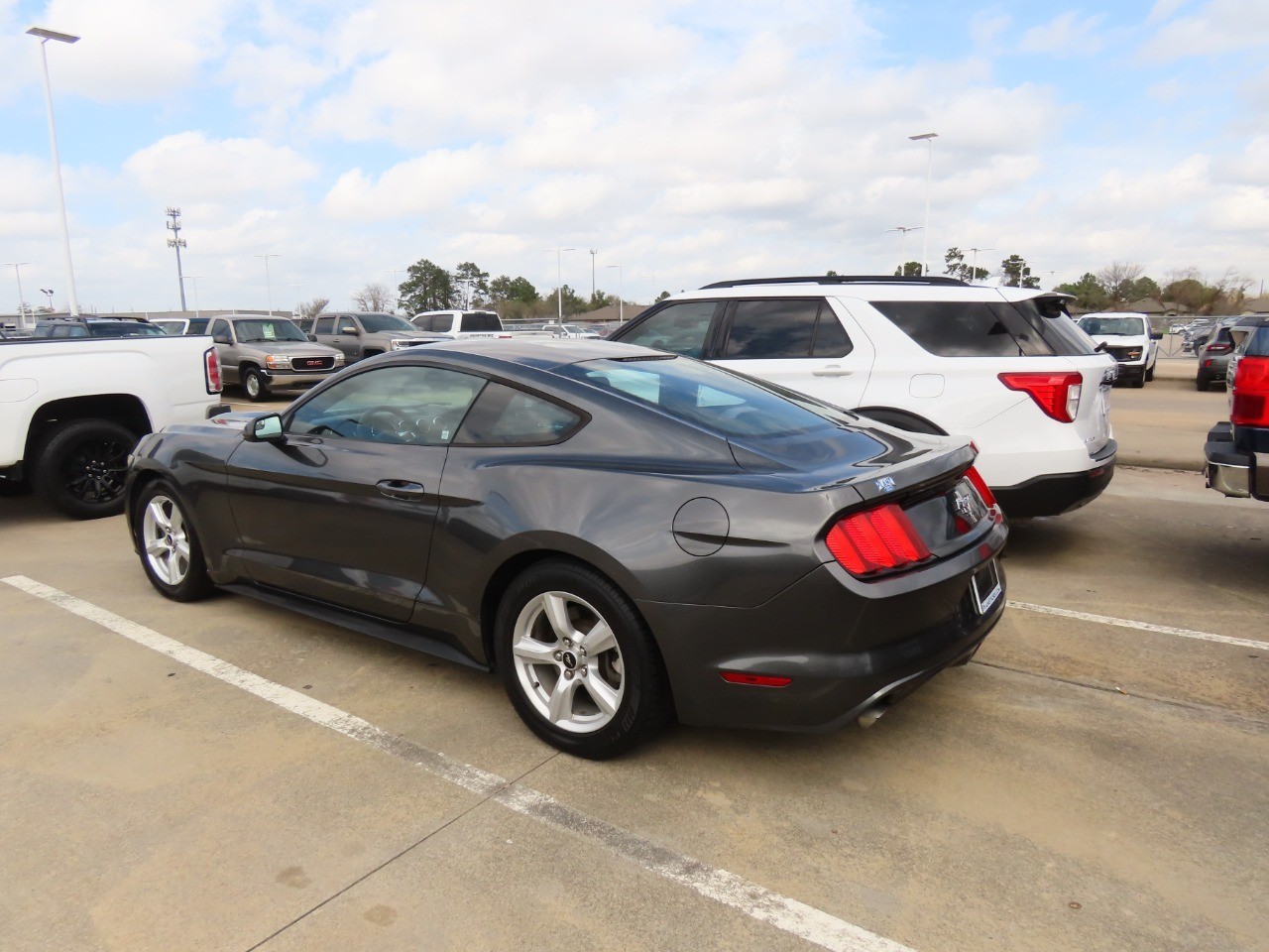 used 2016 Ford Mustang car