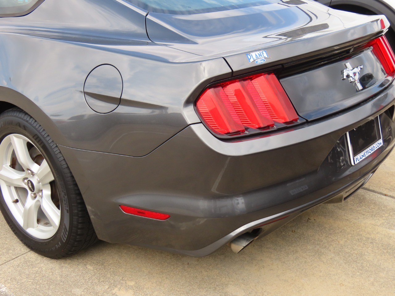 used 2016 Ford Mustang car