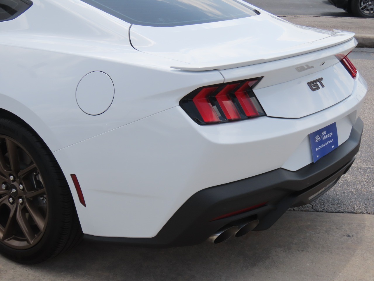 2025 Ford Mustang GT Premium - 11