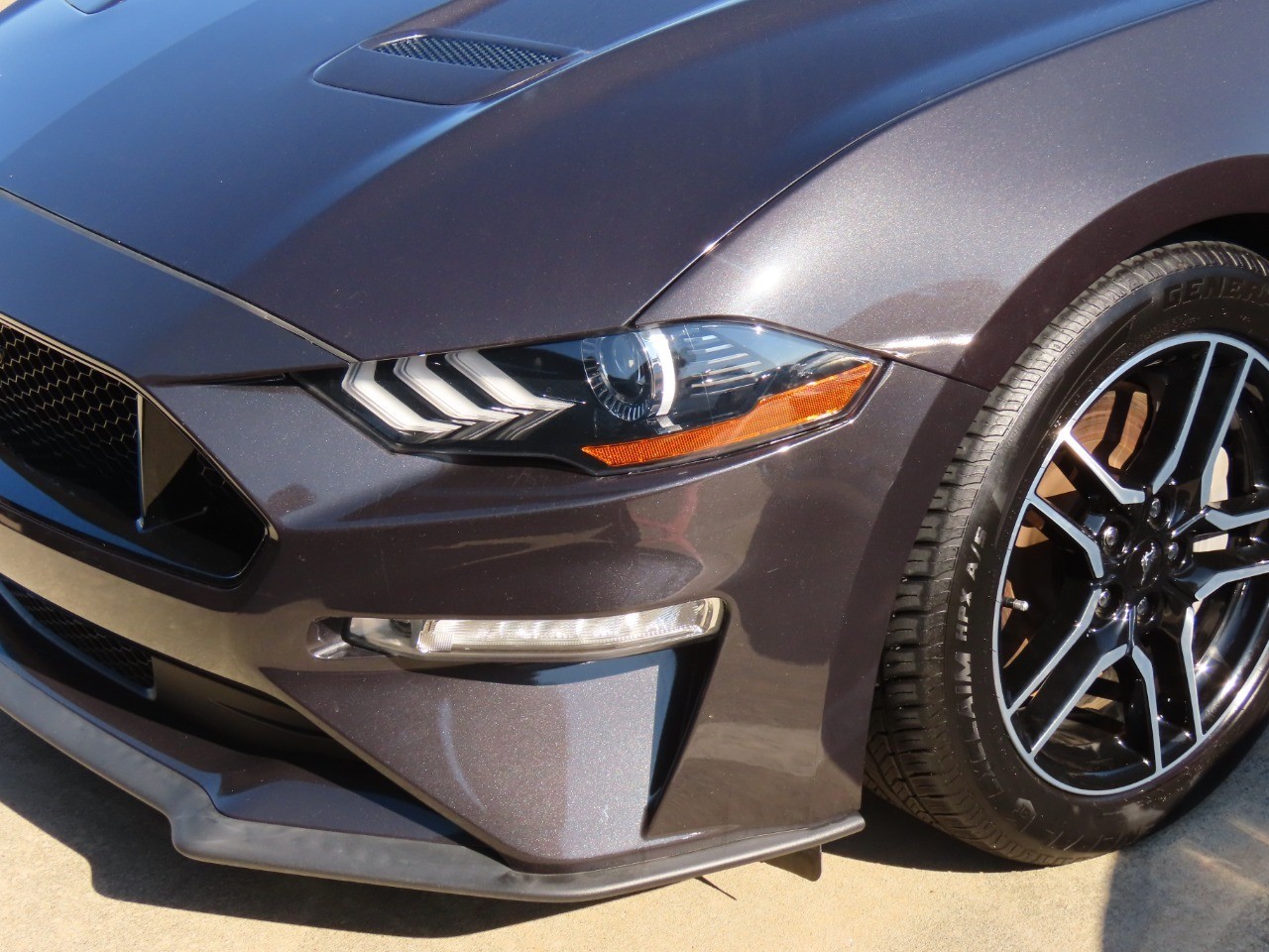 2022 Ford Mustang GT Premium - 2
