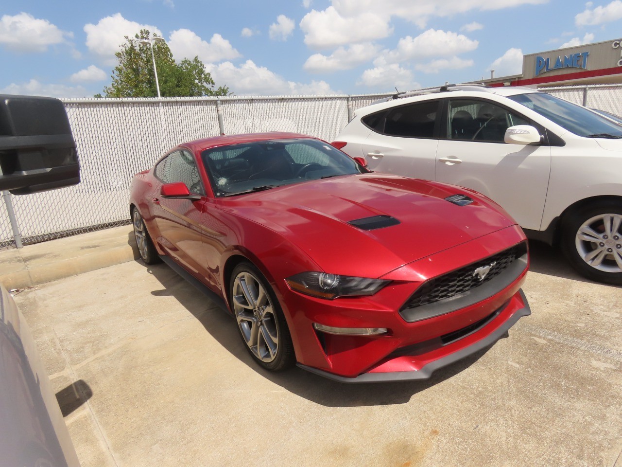 2020 Ford Mustang photo 7 of 19