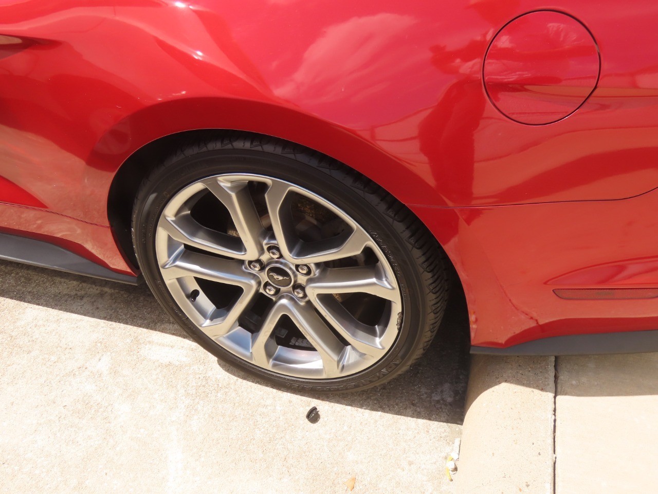 2020 Ford Mustang photo 14 of 19