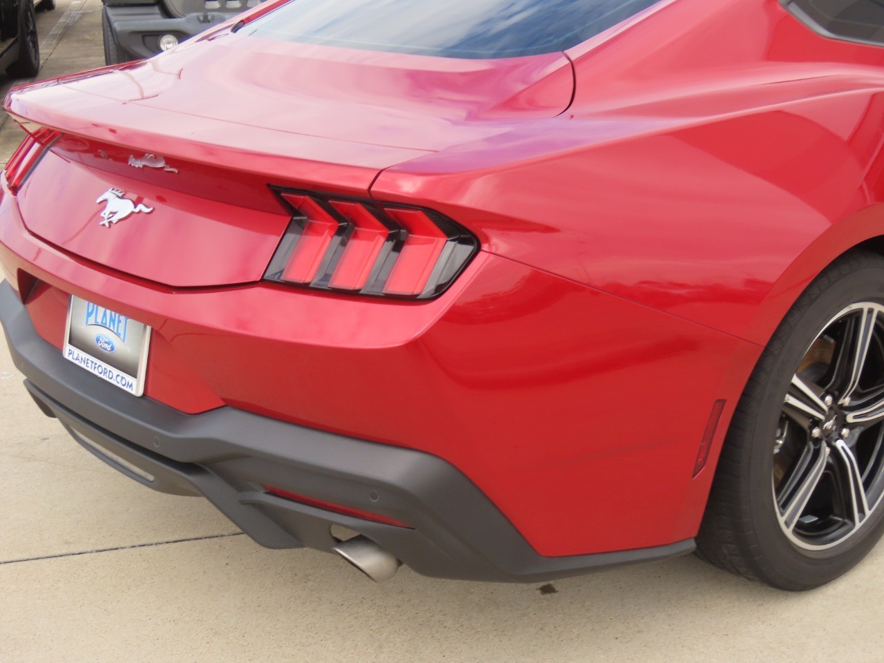 2024 Ford Mustang EcoBoost - 11
