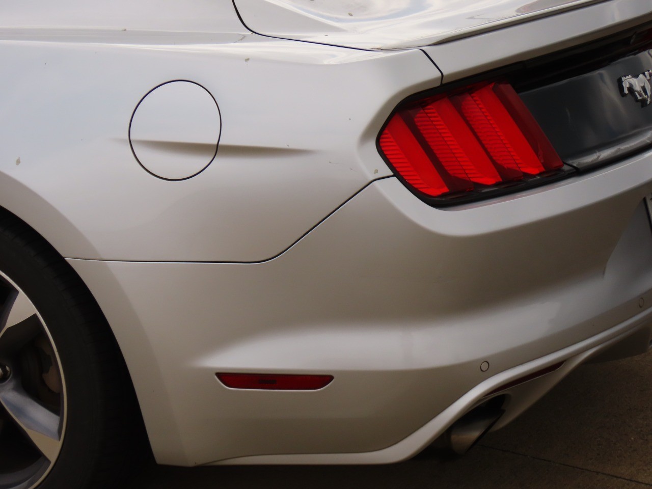 used 2015 Ford Mustang car