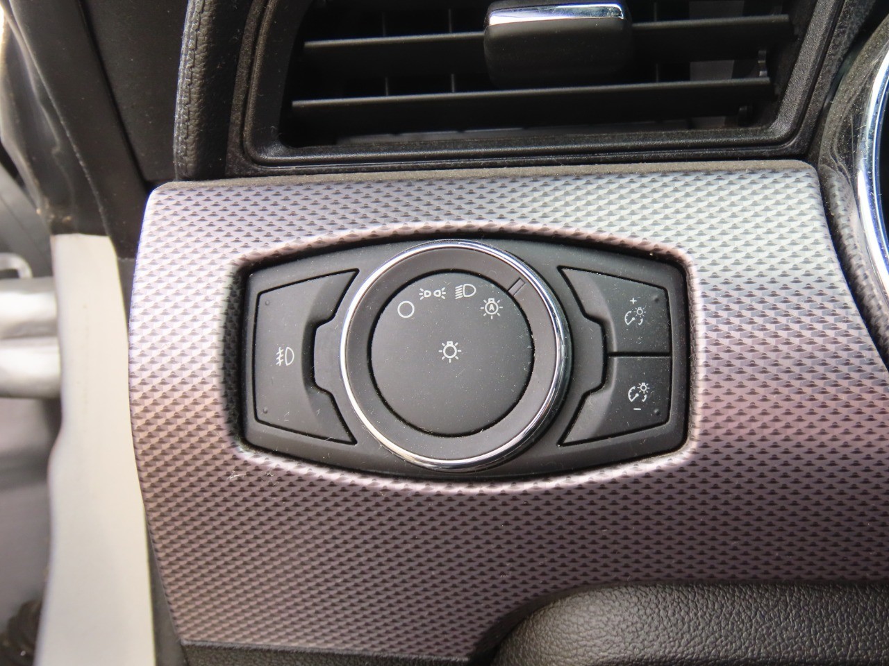 used 2015 Ford Mustang car